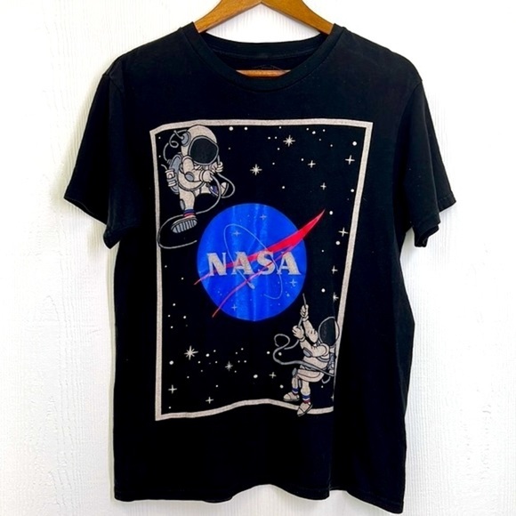 Eighty Eight - Vintage NASA Astronauts Floating In Space Short Sleeve T Medium - Picture 6 of 8